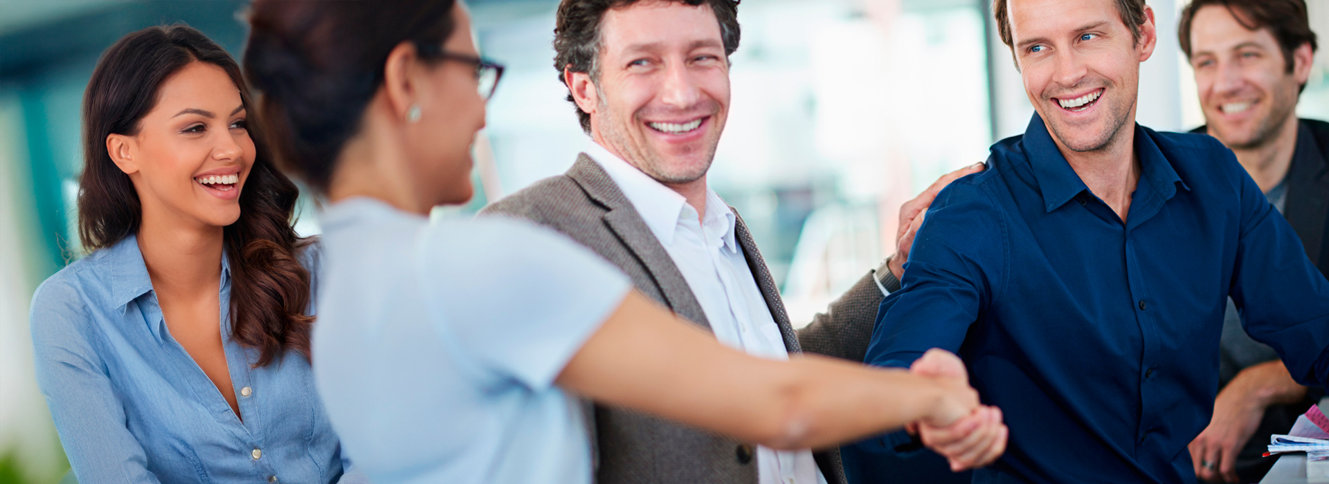 Interacciones con Empresas y Competencias en BAE